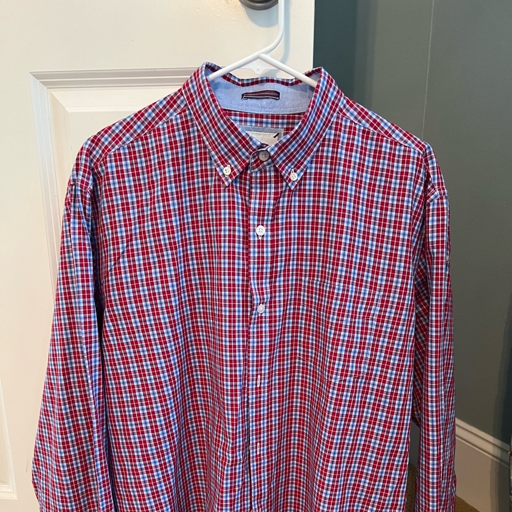 Men’s XL Johnston & Murphy red and blue plaid dress shirt
